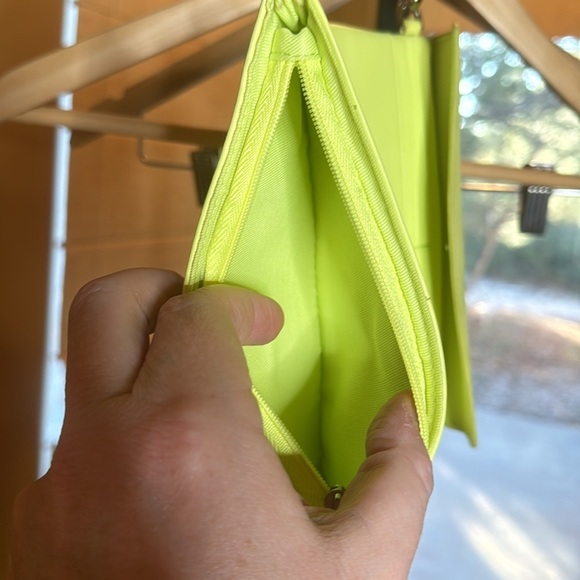 NWOT A New Day Flap Pouch with Folded Double Interior Wristlet Yellow - Picture 6 of 7